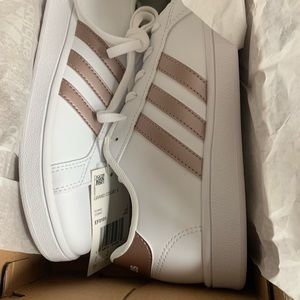 Adidas Grand Court K kids size 3.5